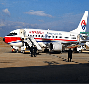 和田昆冈航空快运业稳步发展的原因是什么？